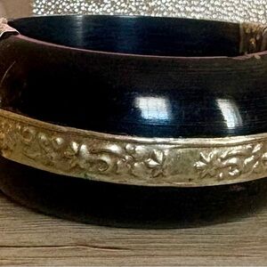 Wood bangle bracelet